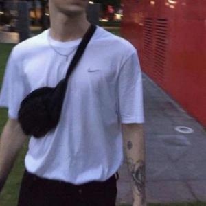 国产精产国品tv在线看
