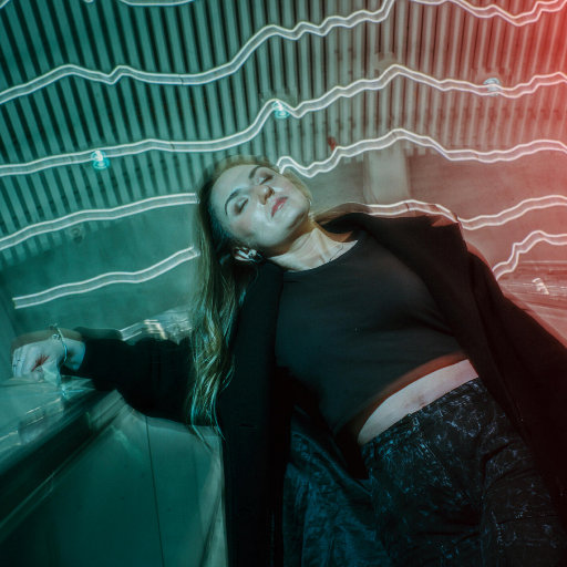 国产精产国品tv在线看
